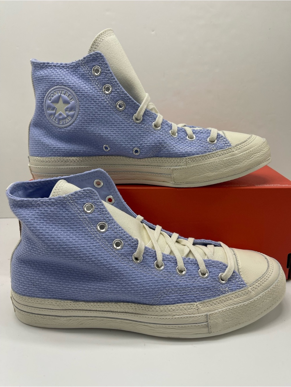 Converse Men’s CHUCK 70 HII
MYSTIC SKY/EGRET/MYSTIC  Sneakers
 High Top Lavender